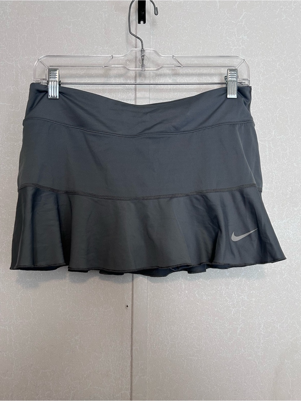 Nike | Women's Gray Athletic Skort with Flounce Hem | Size Medium